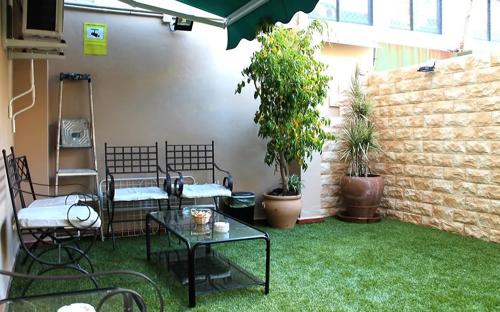 Station2B Bed And Breakfast Málaga Espanha